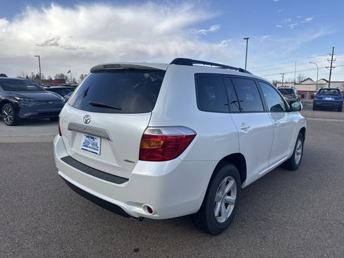 Used 2010 Toyota Highlander 4WD image 9