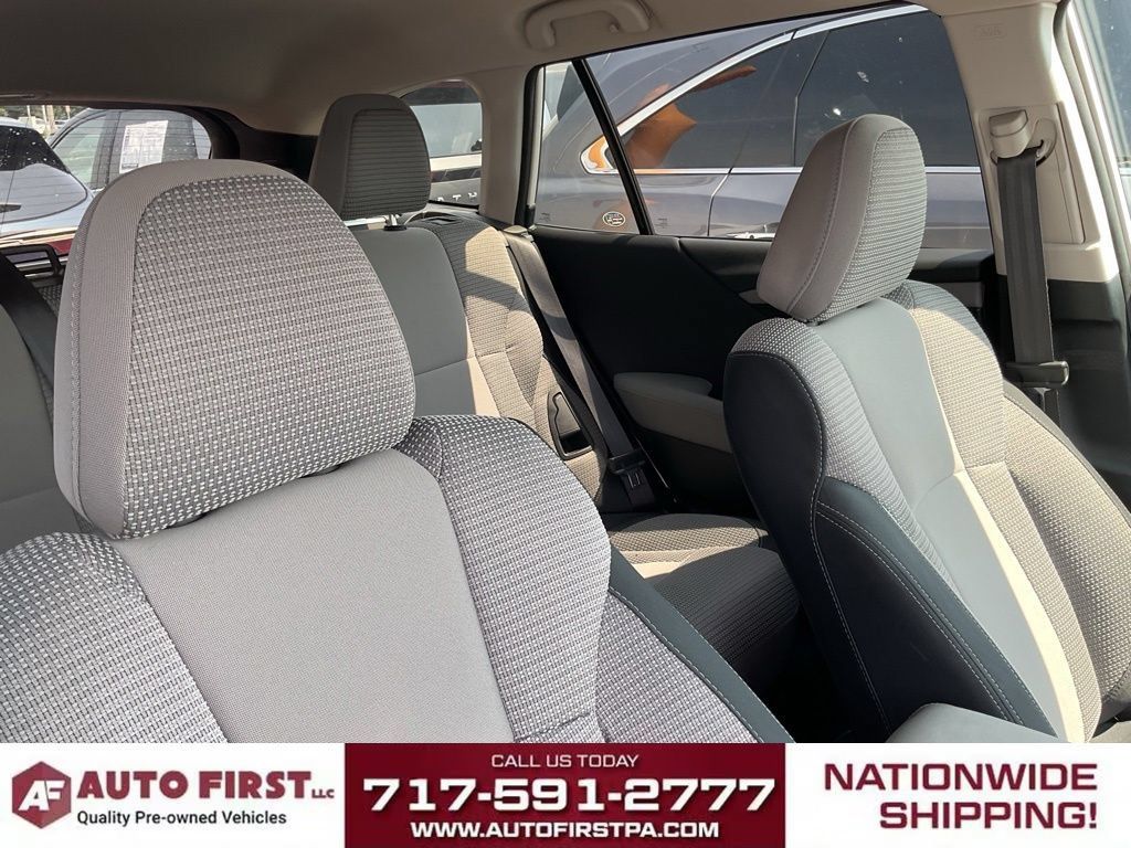 Used 2023 Subaru Outback Premium AWD/4WD image 19