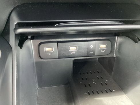 Used 2023 Kia Sorento S w/ Panoramic Sunroof Package AWD/4WD image 24