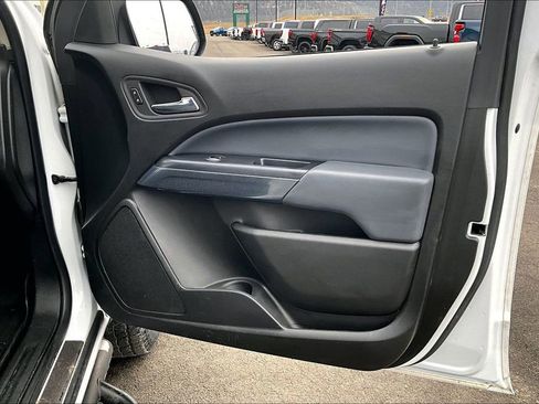 Used 2015 Chevrolet Colorado Z71 image 25