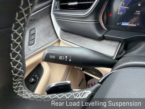 Used 2023 Jeep Grand Cherokee Limited w/ Trailer Tow Prep Group (B) AWD/4WD image 35