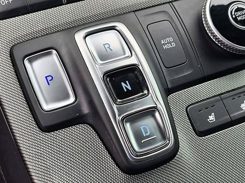 Used 2022 Hyundai Palisade Calligraphy w/ Winter Package FWD image 25