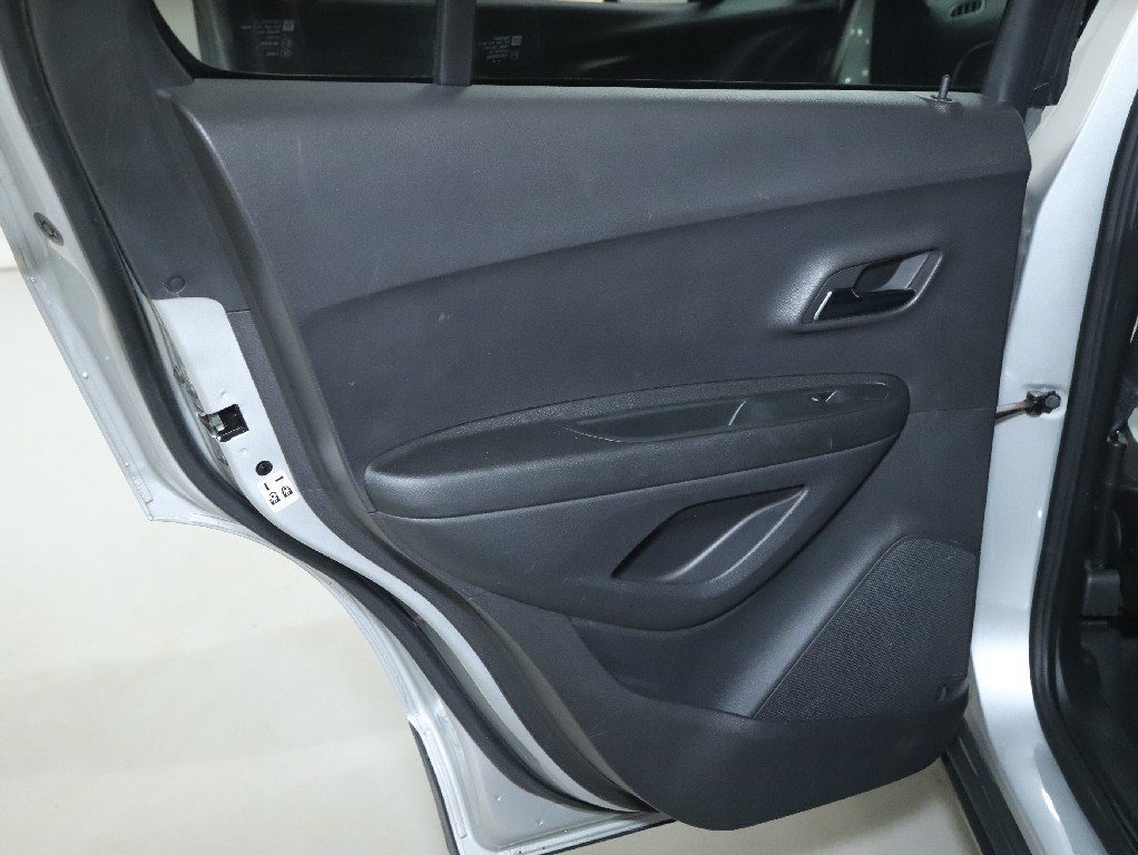 Used 2019 Chevrolet Trax LT AWD/4WD image 13
