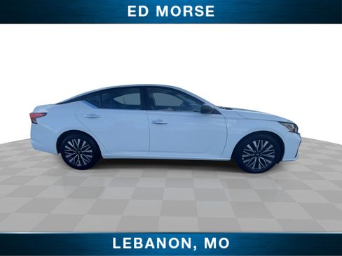 Used 2025 Nissan Altima 2.5 SV FWD image 9