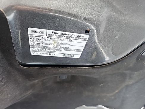 Used 2019 Ford Escape SE image 9