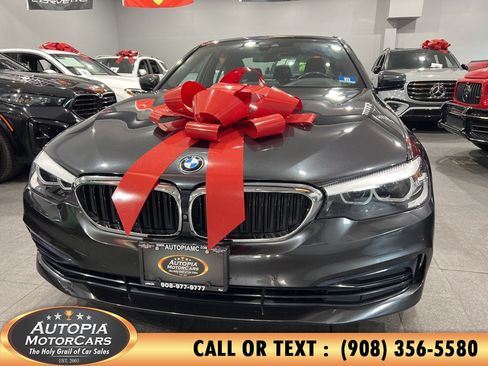 Used 2019 BMW 540i xDrive w/ Premium Package AWD/4WD image 1