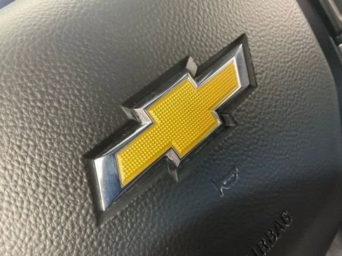 Used 2022 Chevrolet Silverado 1500 LT image 50