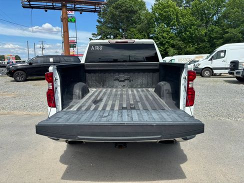 Used 2021 Chevrolet Silverado 1500 LT AWD/4WD image 17