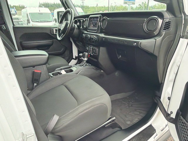 Used 2021 Jeep Wrangler Unlimited Sport AWD/4WD image 9
