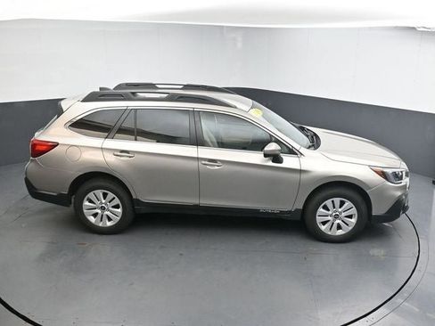 Used 2019 Subaru Outback 2.5i Premium image 26