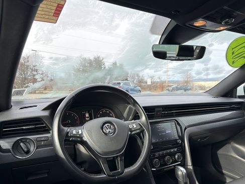 Certified 2021 Volkswagen Passat 2.0T R-Line image 15