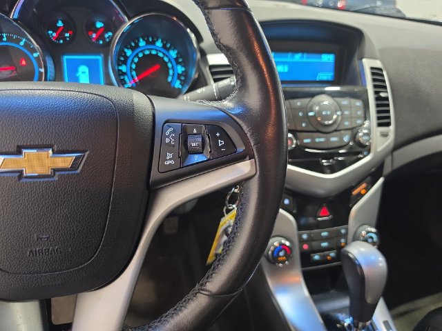 Used 2011 Chevrolet Cruze LTZ FWD image 11