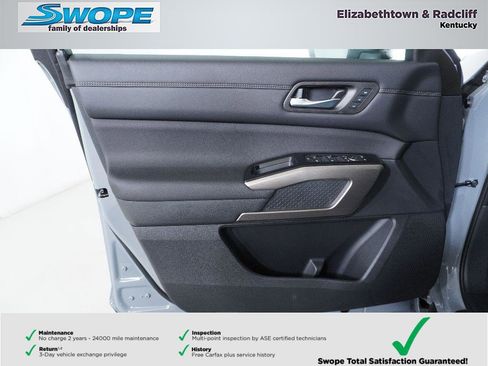 New 2025 Nissan Pathfinder Platinum image 15