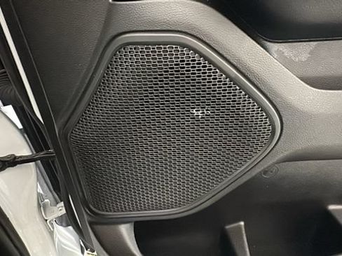 Used 2023 RAM 1500 Big Horn AWD/4WD image 32