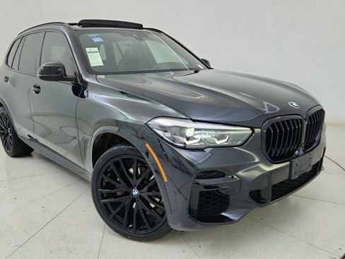 Used 2022 BMW X5 sDrive40i w/ M Sport Package image 1