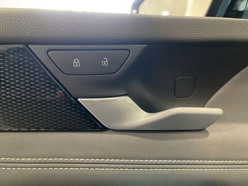 New 2026 Volkswagen Tiguan SE image 25