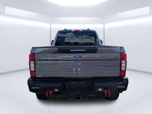 Used 2022 Ford F250 Lariat w/ Lariat Value Package AWD/4WD image 4