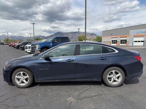 Used 2017 Chevrolet Malibu LS FWD image 12