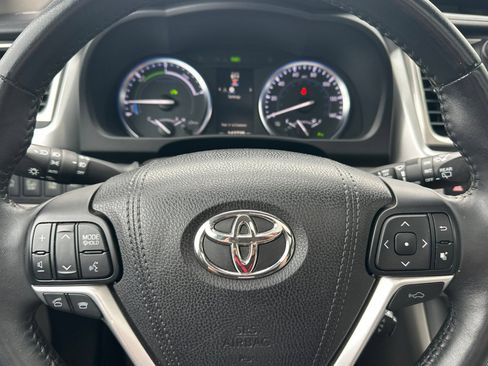 Used 2016 Toyota Highlander Limited Platinum AWD/4WD image 29