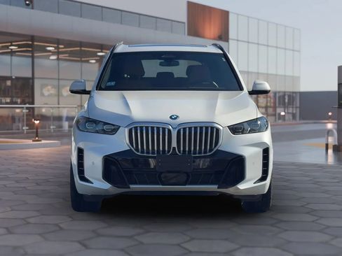 Used 2025 BMW X5 xDrive50e w/ M Sport Package image 1
