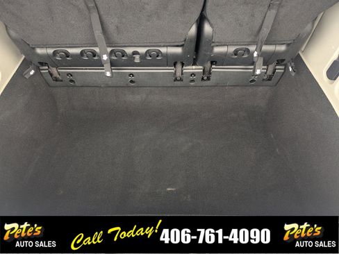 Used 2018 Dodge Grand Caravan SE w/ UConnect Hands-Free Group image 12