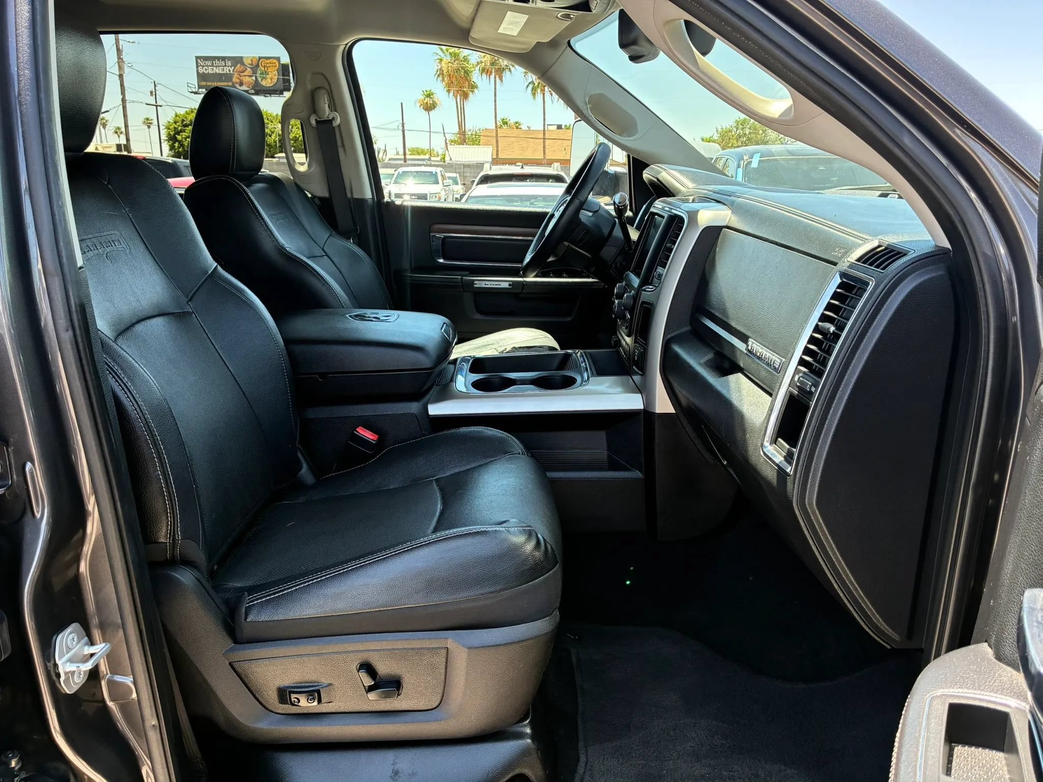 Used 2016 RAM 2500 Laramie AWD/4WD image 19
