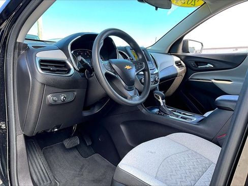 Used 2024 Chevrolet Equinox LS w/ LS Convenience Package FWD image 8