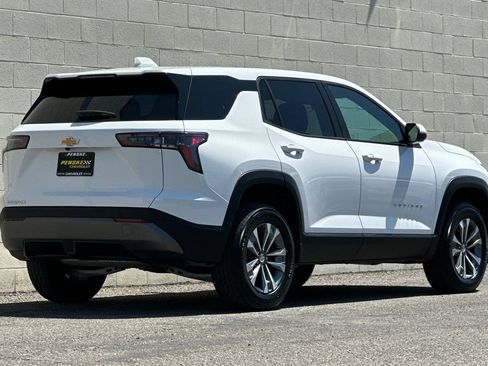 Used 2026 Chevrolet Equinox LT FWD image 4