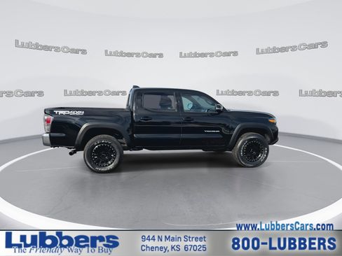 Used 2023 Toyota Tacoma TRD Off-Road image 9