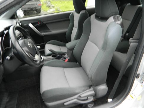 Used 2014 Scion tC image 12