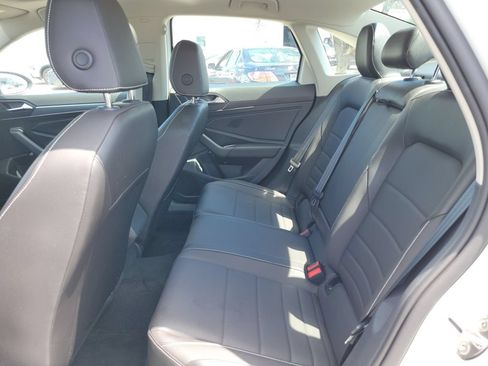 Used 2023 Volkswagen Jetta SE w/ Panoramic Sunroof Package FWD image 14