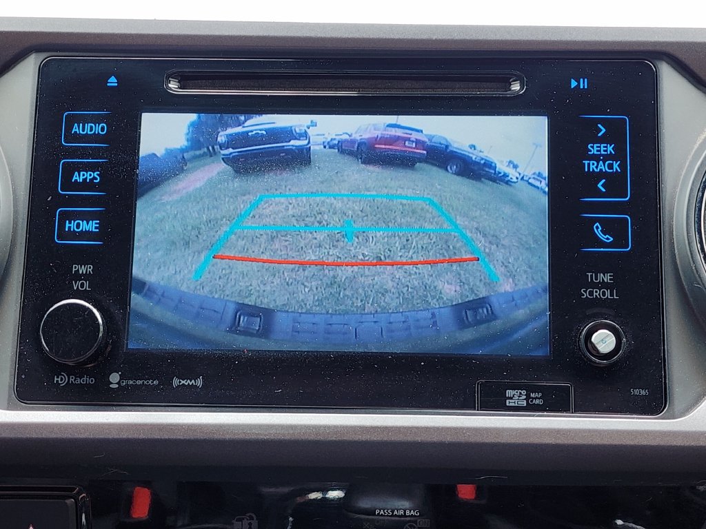 Used 2018 Toyota Tacoma TRD Off-Road AWD/4WD image 22