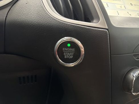 Used 2018 Ford Edge SEL w/ Equipment Group 201A image 30