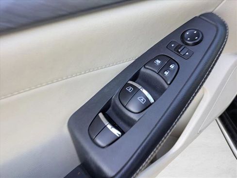 Used 2016 Nissan Maxima 3.5 SV image 12