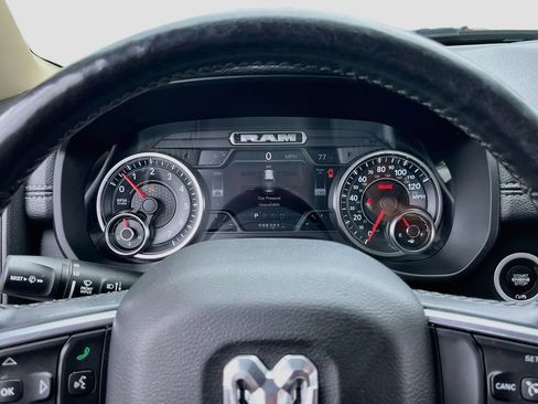 Used 2019 RAM 1500 Laramie w/ Bed Utility Group AWD/4WD image 12