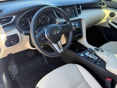Used 2022 INFINITI QX50 Luxe image 11