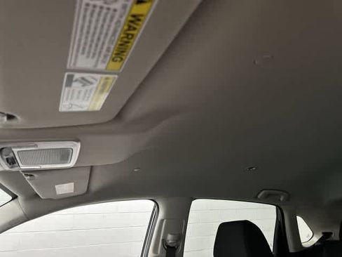 Certified 2027 Honda HR-V LX image 27