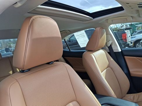 Used 2017 Lexus IS 300 AWD w/ Navigation System Package image 13