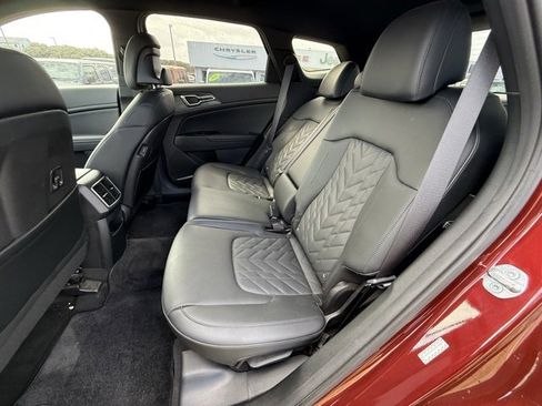 Used 2023 Kia Sportage X-Line image 12