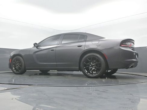 Used 2017 Dodge Charger SXT AWD/4WD image 45