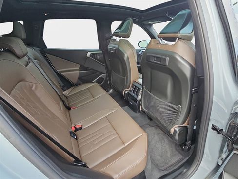 Used 2025 BMW X3 xDrive30i image 16