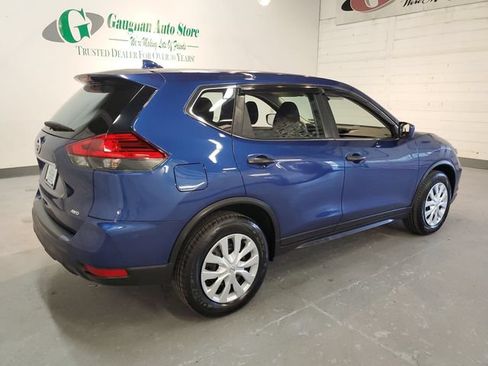 Used 2017 Nissan Rogue S AWD/4WD image 7
