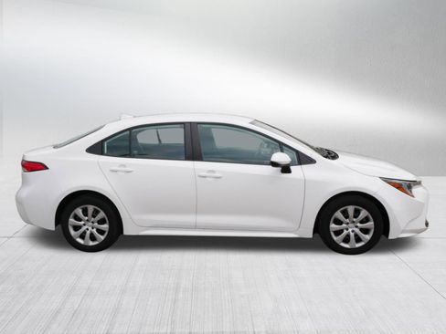 Used 2023 Toyota Corolla LE FWD image 8