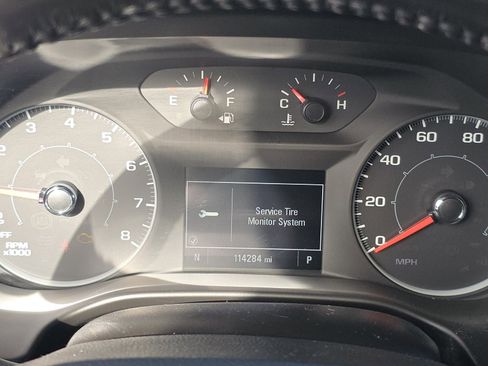 Used 2019 GMC Acadia SLE image 15