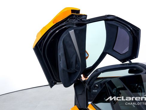 Used 2019 McLaren 720S image 11
