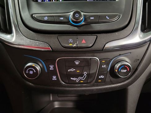 Used 2024 Chevrolet Equinox LT FWD image 18