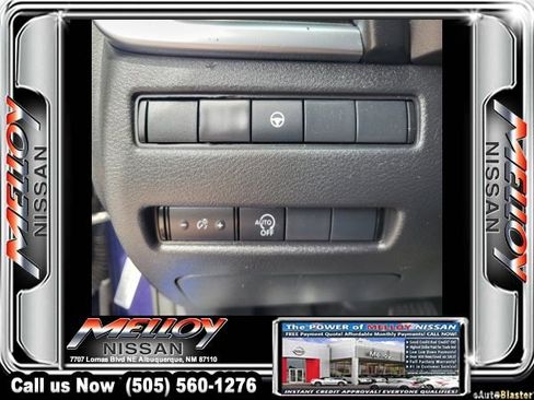 Used 2023 Nissan Rogue SV image 16