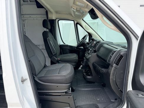 Used 2023 RAM ProMaster 2500 FWD image 11