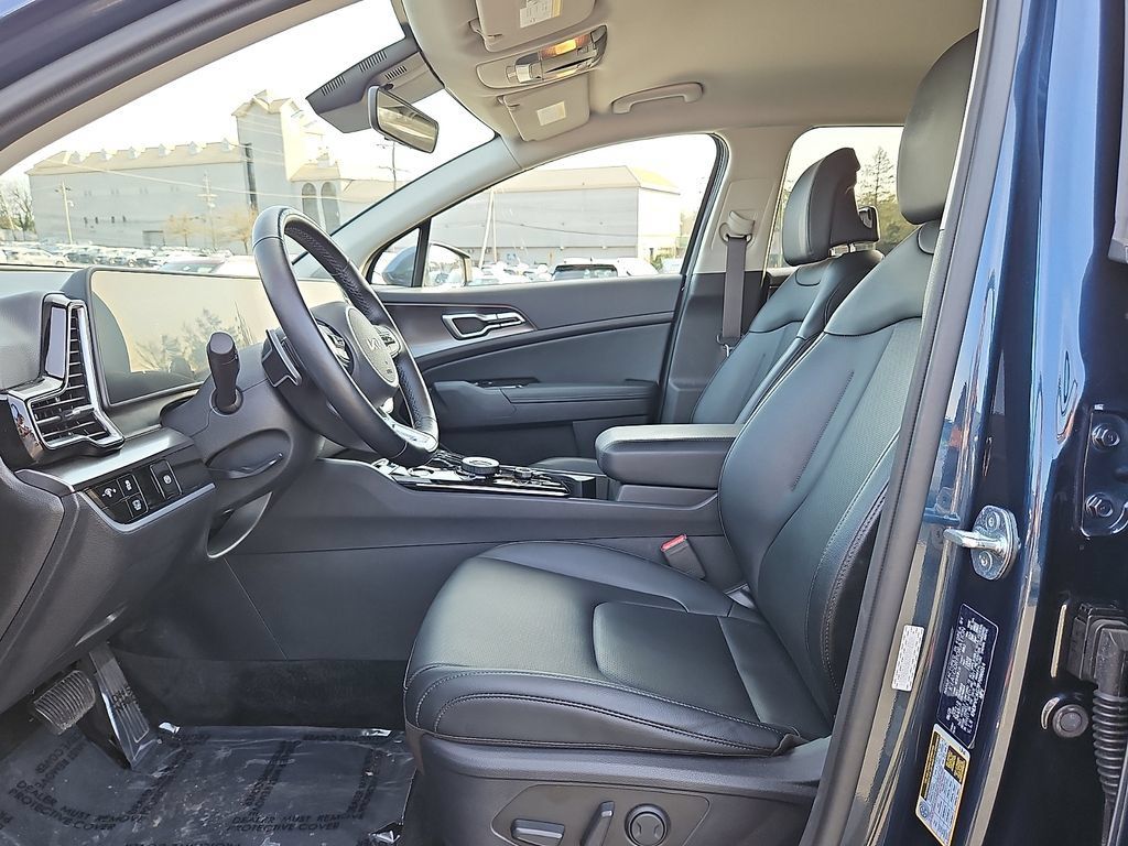 Used 2023 Kia Sportage EX AWD/4WD image 14