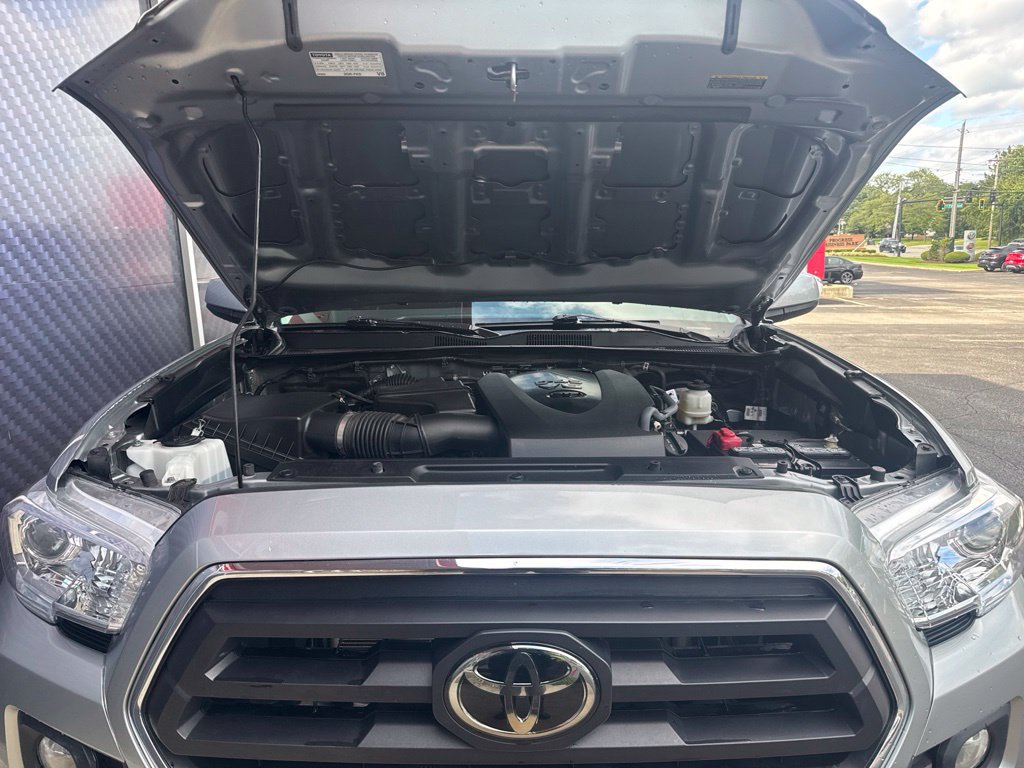 Used 2023 Toyota Tacoma SR5 AWD/4WD image 21